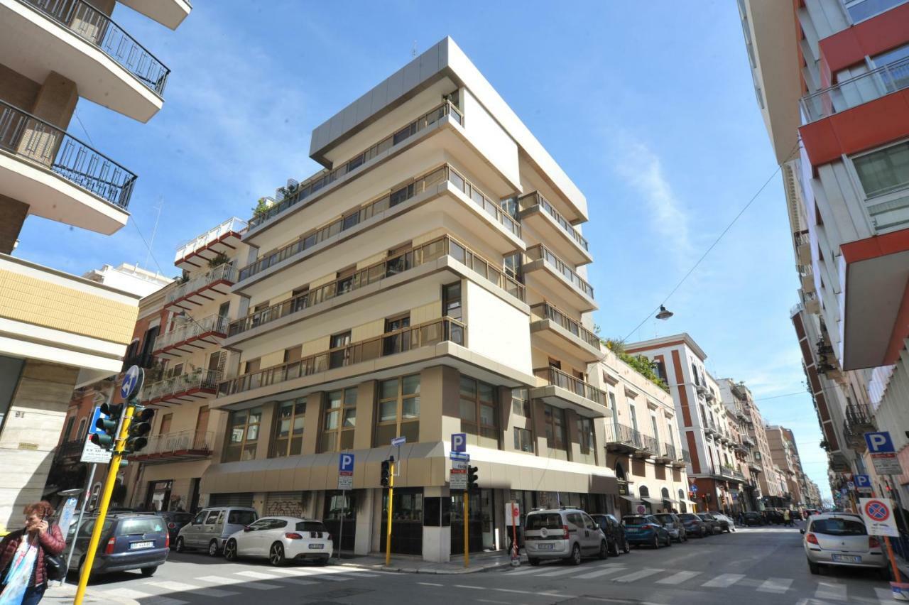 Nicola'S Apartments Bari Luaran gambar