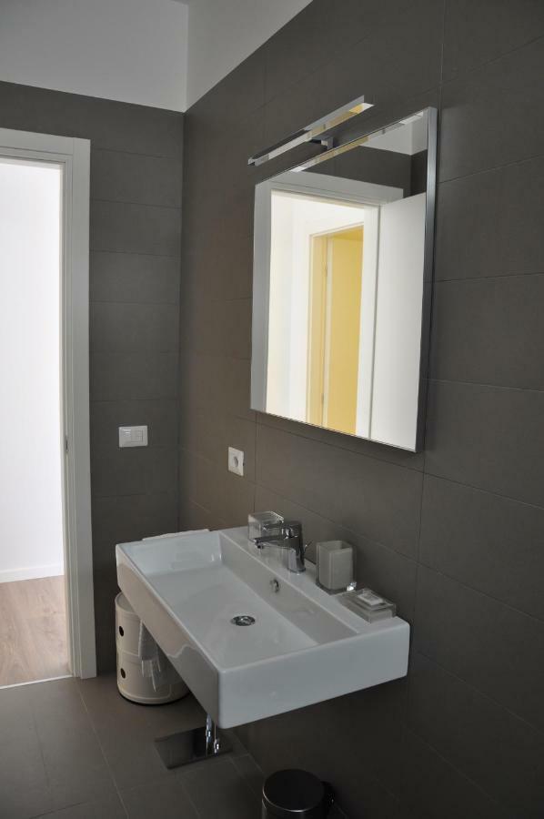 Nicola'S Apartments Bari Luaran gambar