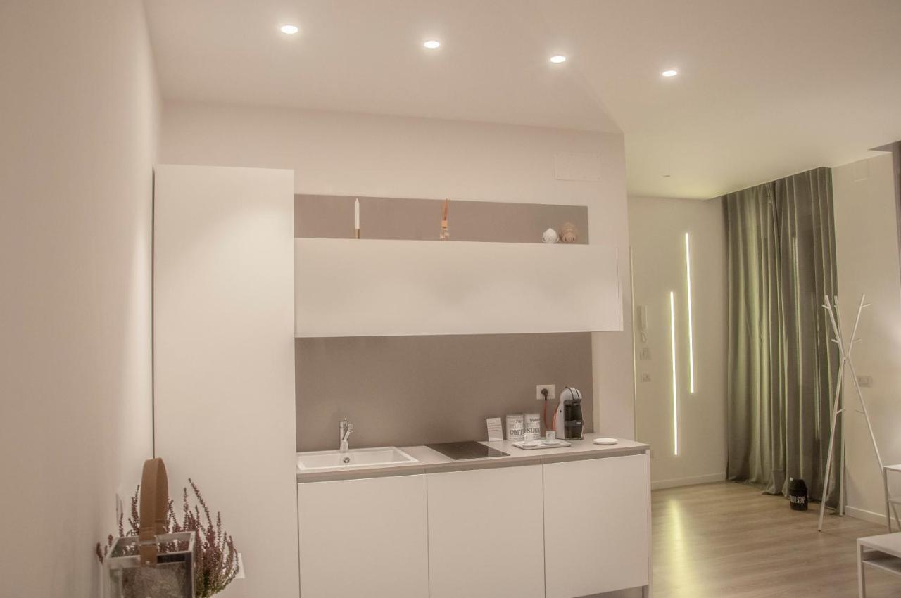 Nicola'S Apartments Bari Luaran gambar