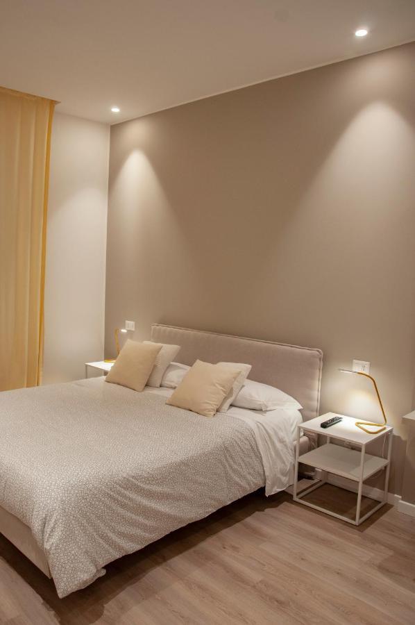 Nicola'S Apartments Bari Luaran gambar